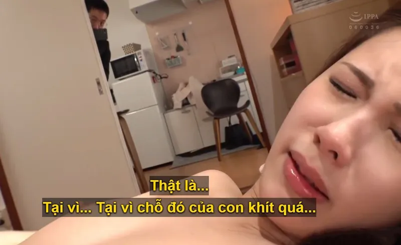 Chơi mẹ kế thằng bạn “mất nết”